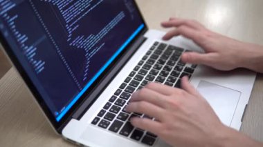 Ekrandaki kodlama elleri ekrandaki html programlamayı kapatır
