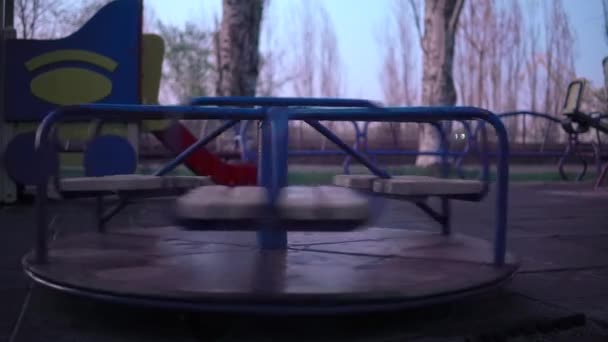 Empty playground without no children, quarantine time, coronavirus — Stock Video