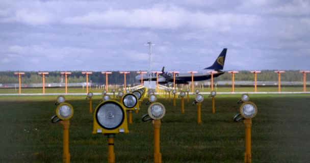 RIGA LATVIA - OCTOBER 8: Ryanair plane takes off from airport in Riga, October 8, 2016 in Riga — Stock Video