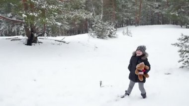 Kışın 96 fps kartopu atarak oynarken