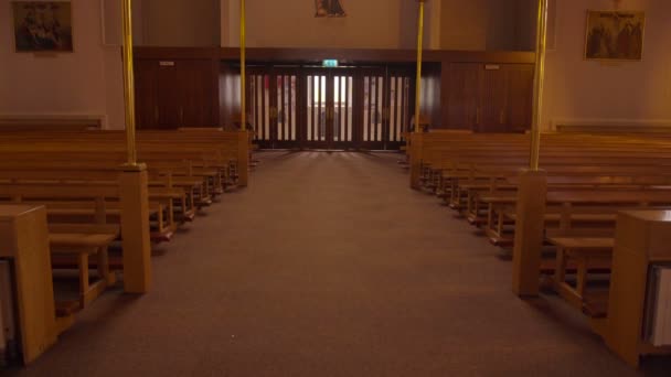 Εκκλησία της Κοίμησης της Θεοτόκου στην Ιρλανδία Tullamore — Αρχείο Βίντεο