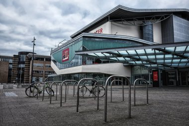 2 Nisan 2020 'de Breda, Hollanda' da Coronavirus salgını nedeniyle boş sokak manzarası. İnsanlara evlerinde kalmaları ve sadece gerektiğinde dışarı çıkmaları tavsiye edilir.. 