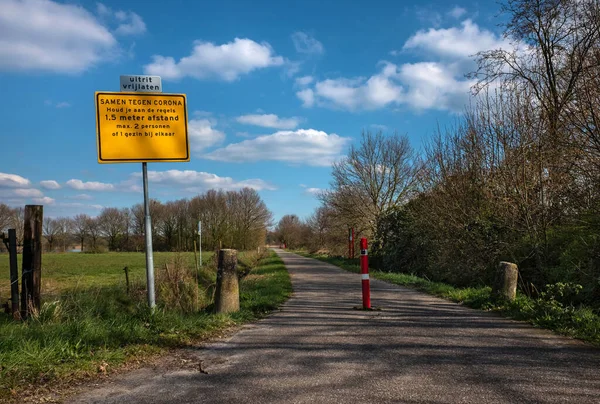 Coronavirus Warning Sign Nature Netherlands Translation Yellow Sign Fight Together — Stock Photo, Image