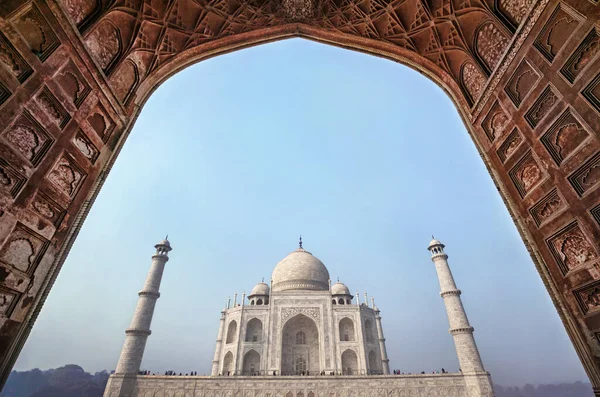 Hindistan 'ın ünlü Taj Mahal' i
