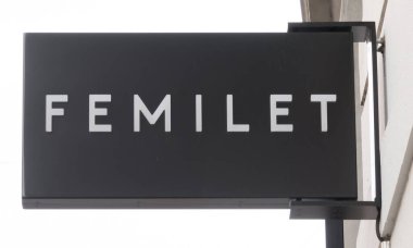 Aarhus, Danimarka - 24 Mart 2020: Aarhus 'taki Femilet binasının logosu.