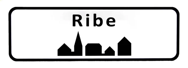 Міський Знак Назвою Міста Рібе — стокове фото
