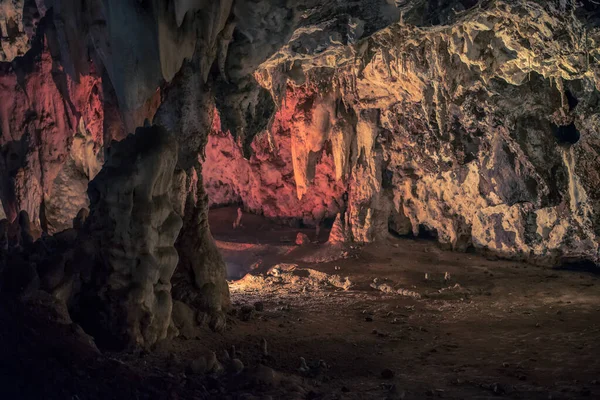 Grotte Illuminée Wondercave Dans Parc Lion Rhino 3Ème Grande Chambre — Photo