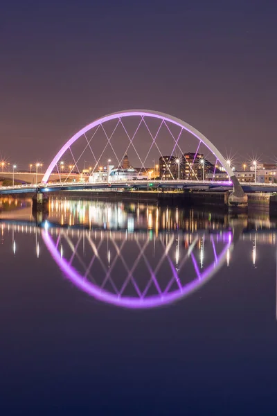 Glasgow Scotland September 2016 Clyde Arc Reflected Clyde River Night — 스톡 사진