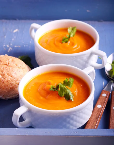 Vegetable soup in a bowls — Stock Photo, Image