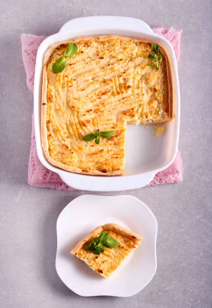 Cheesecake with pineapple and coconut — Stock Photo, Image