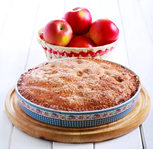 Jablečný koláč v plechovce — Stock fotografie