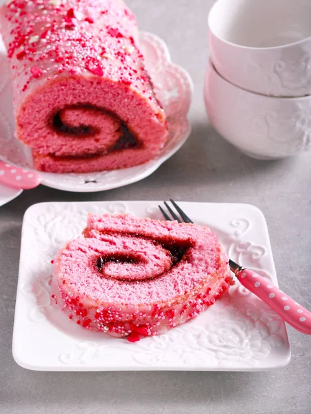 Pink velvet swiss roll — Stock Photo, Image