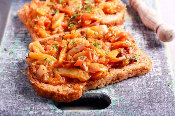 Aubergine, pepper, zucchini and carrot ragout — Stock Photo, Image