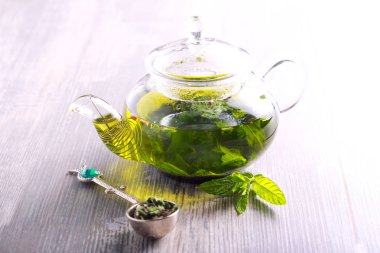 Yeşil bitki sağlıklı çayı 