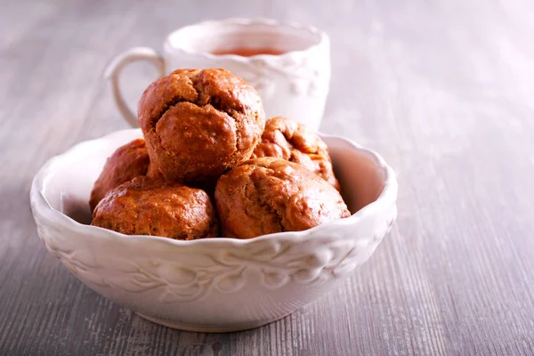 Muffins sem açúcar com frutas e bagas — Fotografia de Stock