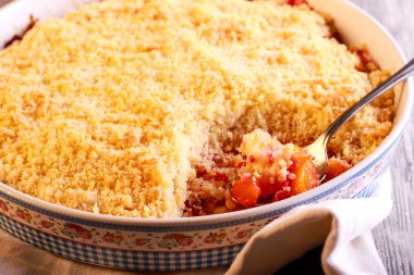 Meyve ve meyve pasta parçalamak 