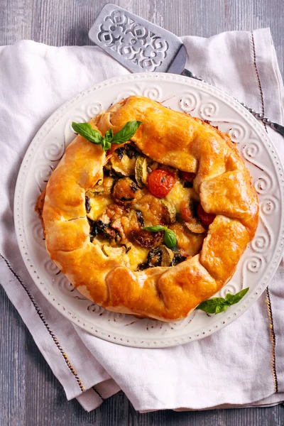 Abobrinha, torta salgada de tomate cereja — Fotografia de Stock