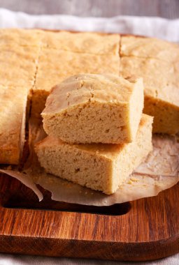 Tahin sarışınlar, kesilmiş dilimleri 