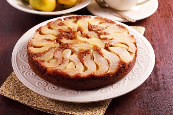 Ondersteboven pear gember cake — Stockfoto