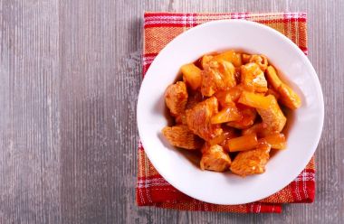 Ananas ile Türkiye fileto