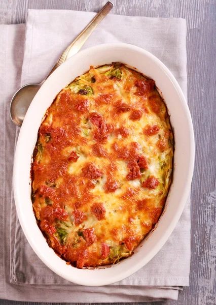 Cabbage and ham gratin — Stock Photo, Image