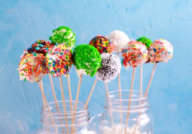 Renkli pasta ile sprinkles çıkar