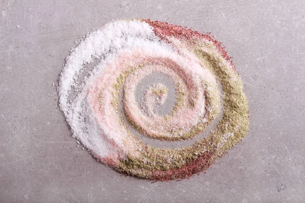 소금의 다른 종류의 혼합 swirled — 스톡 사진