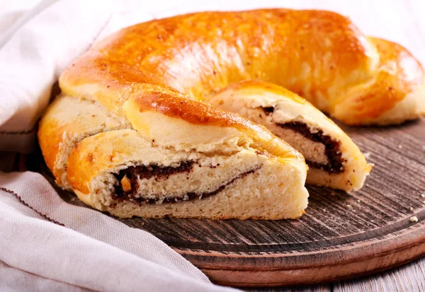 Poppy seed and fruit filling roll, sliced — Stock Photo, Image