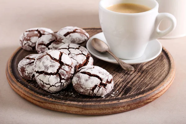 Chocolate fudge crinkle cookies — Stock Photo, Image