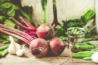 Tatlı taze hasat sebze (şalgam, beetroots, araba