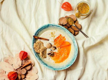 Yulaf ezmesi smoothies kase hurma, ham şeker, superfoods, c ile