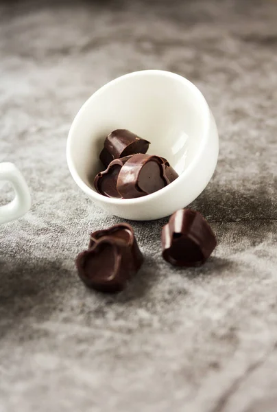 Corazón de San Valentín hecho en casa forma de nama chocolate. Choco exclusivo — Foto de Stock