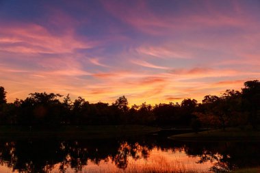 Güzel manzara doğa ve gün batımı