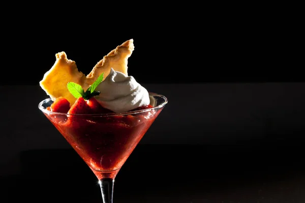 Delicious fresh Strawberry Smoothy dessert in Martini glass — Stock Photo, Image