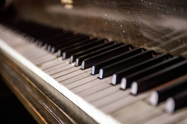 Fermer Clés Vintage Baby Grand Piano — Photo