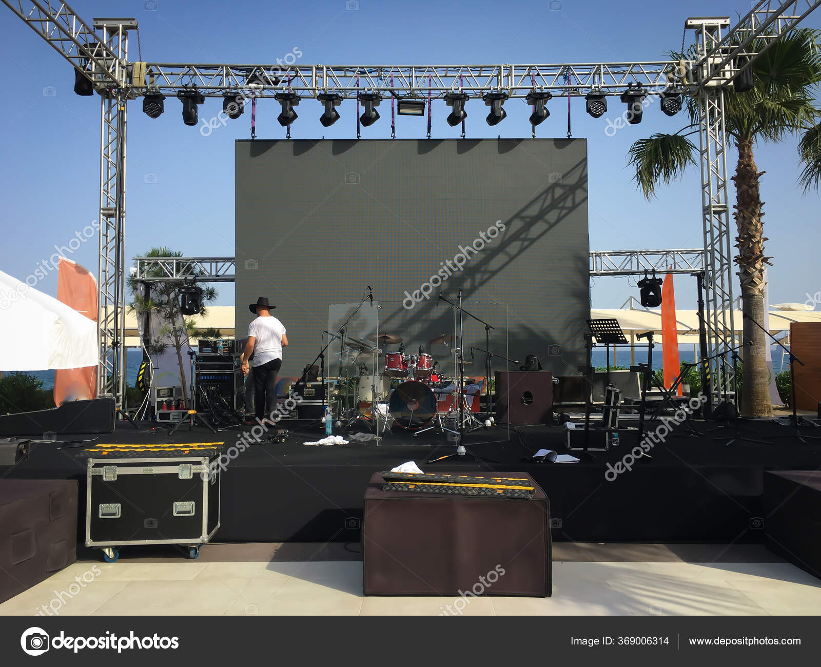 Open Air Show Stage Set Led Screen Sound Light System – Stock Editorial