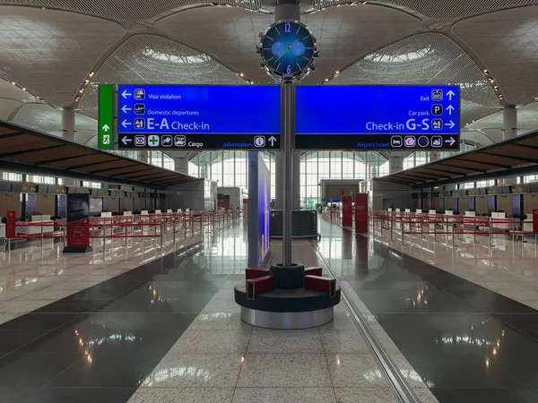 Vider Les Bureaux Enregistrement Aéroport Istanbul Mettre Personne Quarantaine Pendant — Photo