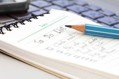 küçük not defteri planında listelemek için Handwritten kadar kapatın