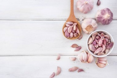 Sarımsak Beyaz ahşap masa yönetim kurulu, üst v grubu kapat