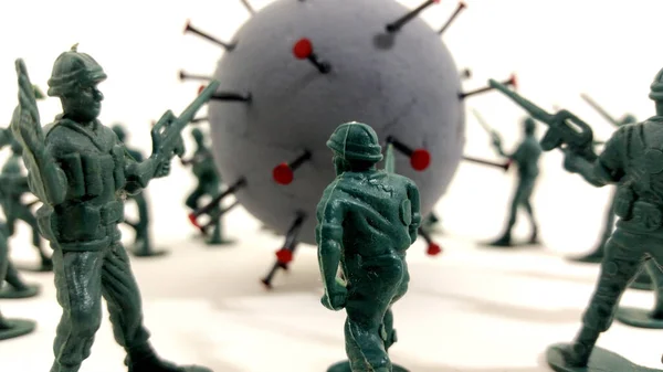 Foto Conceitual Batalha Entre Soldados Brinquedo Coronavírus — Fotografia de Stock