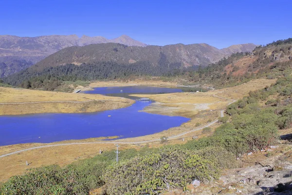 鳥の目で見るPt Sto湖やPenga Teng Tso湖北インド北東部アラナカル プラデーシュ州タワン地区の ストック画像