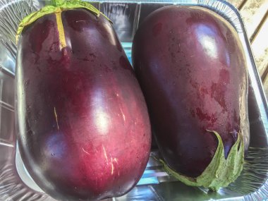 Mor patlıcan, taze ve organik
