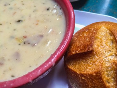 Deniz tarağı çorbası pot