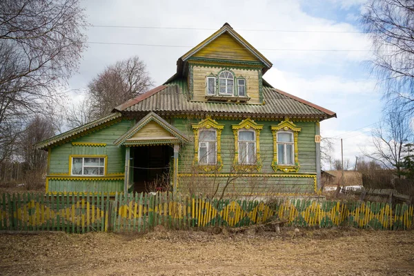 俄罗斯农村的老房子 — 图库照片