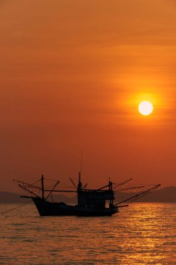 1 Mart 2020, Tayland 'ın Khlong Muang Sahili' nde gün batımı manzarası..