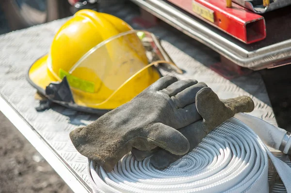 Cankurtaranlar. Miğferler. Üniforma. Hayatlarımız senin için.!