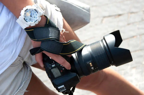 Cámara Mano Fotógrafo Las Caderas Photographys Felicidad Los Fotógrafos Están — Foto de Stock