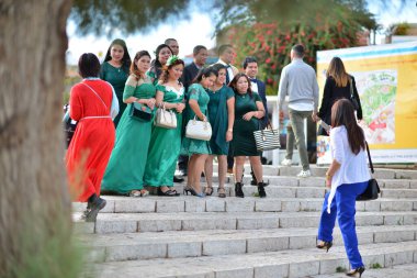 TEL AVIV, ISRAEL - 25 Kasım 2017: Tel Aviv, İsrail 'den bir grup turist.