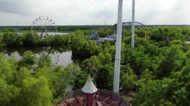 New Orleans Louisiana 'da terk edilmiş bir lunaparkta. 