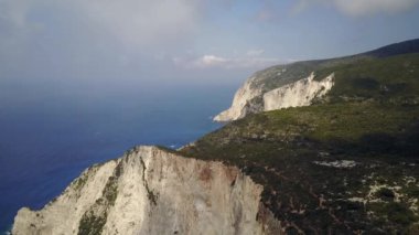 Yunan kıyı şeridi enkaz plajı güneşli beyaz kayalıklar zakynthos zakinthos